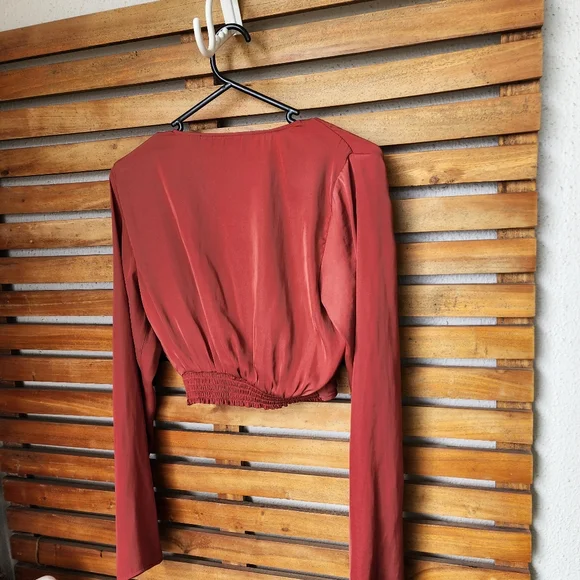 GLASSONS long sleeve cropped size 6 - Picture 8 of 12